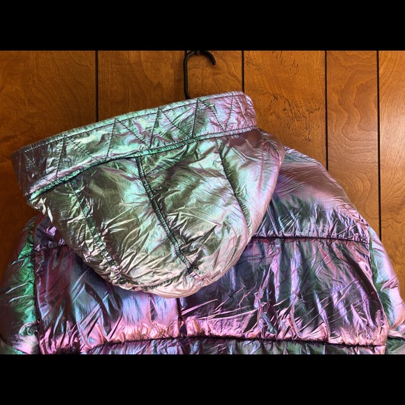 NWOT Ultra Rare Fashion Nova Hologram Iridescent Puffer Jacket Coat Size L - Picture 11 of 13